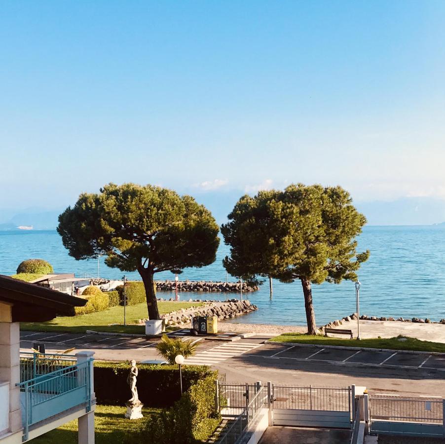 Casa Caterina Lake View Holidays Apartments ペスキエーラ・デル・ガルダ エクステリア 写真
