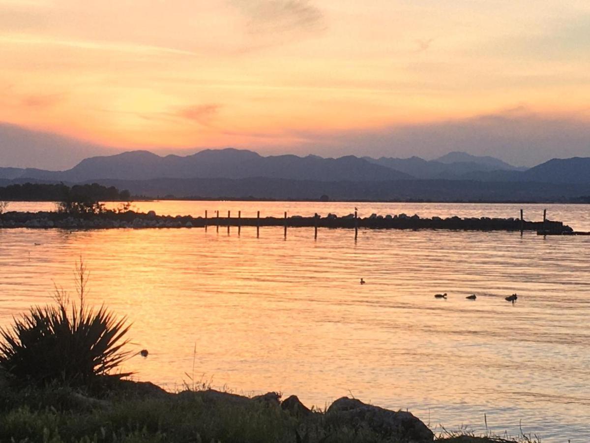 Casa Caterina Lake View Holidays Apartments ペスキエーラ・デル・ガルダ エクステリア 写真