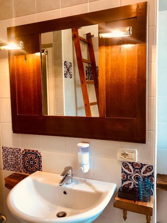 Casa Caterina Lake View Holidays Apartments ペスキエーラ・デル・ガルダ エクステリア 写真