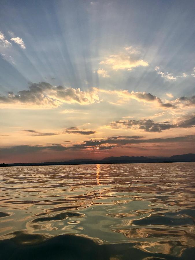 Casa Caterina Lake View Holidays Apartments ペスキエーラ・デル・ガルダ エクステリア 写真