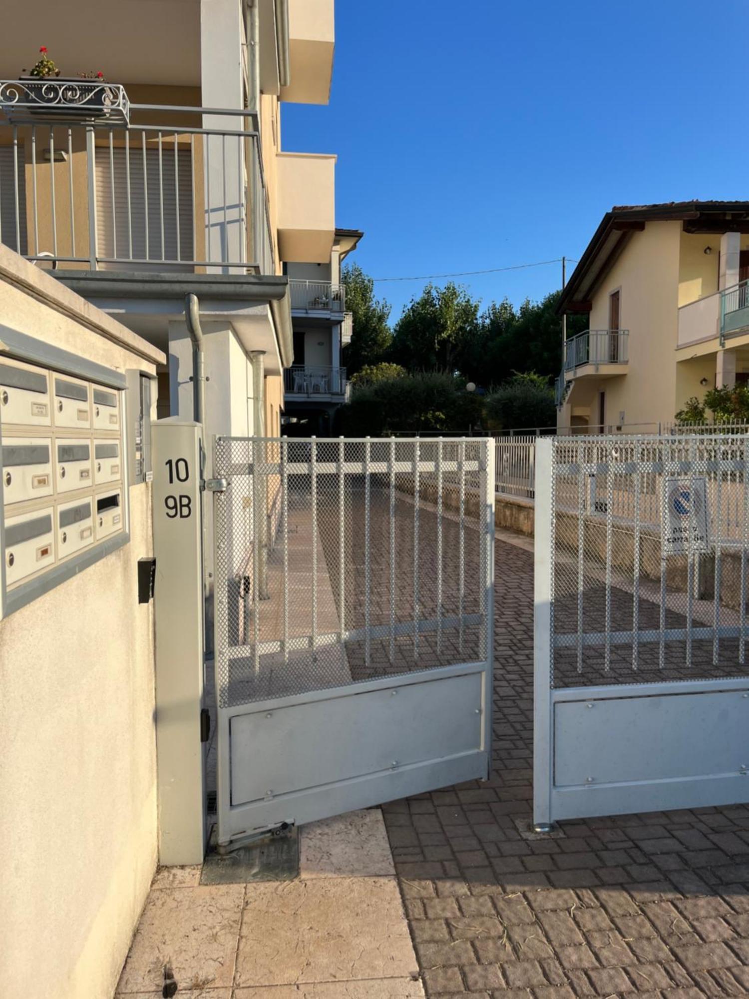 Casa Caterina Lake View Holidays Apartments ペスキエーラ・デル・ガルダ エクステリア 写真